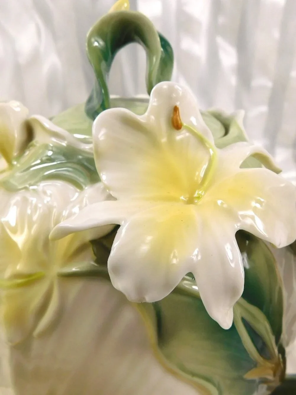 Pier 1 Teapot in Ginger Lily # 27151